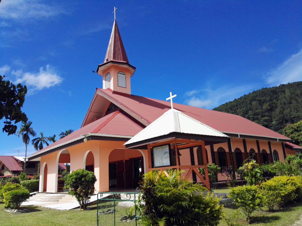 Eglise de Fare sur l'île de Huahine, archipel de la Société en Polynésie Française