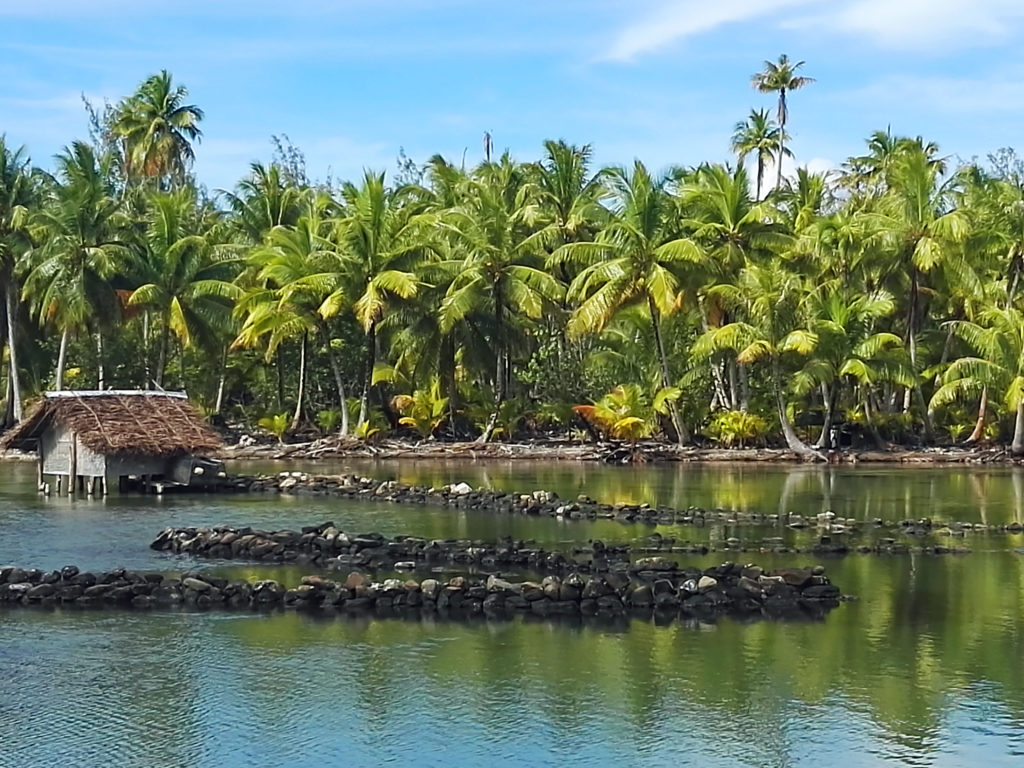 Parcs à poissons sur l'île de Huahine, archipel de la Société en Polynésie Française