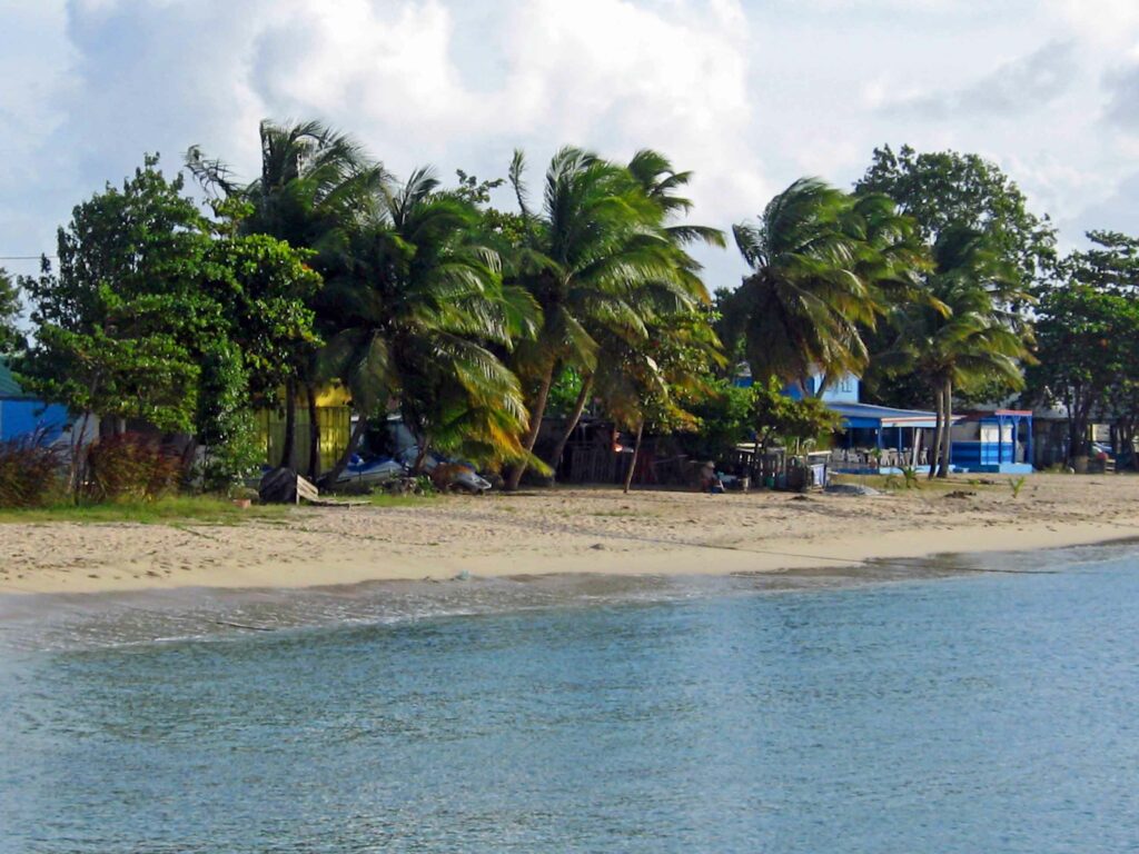Weel-end à Marie-Galante Plage d'Anse Canoit