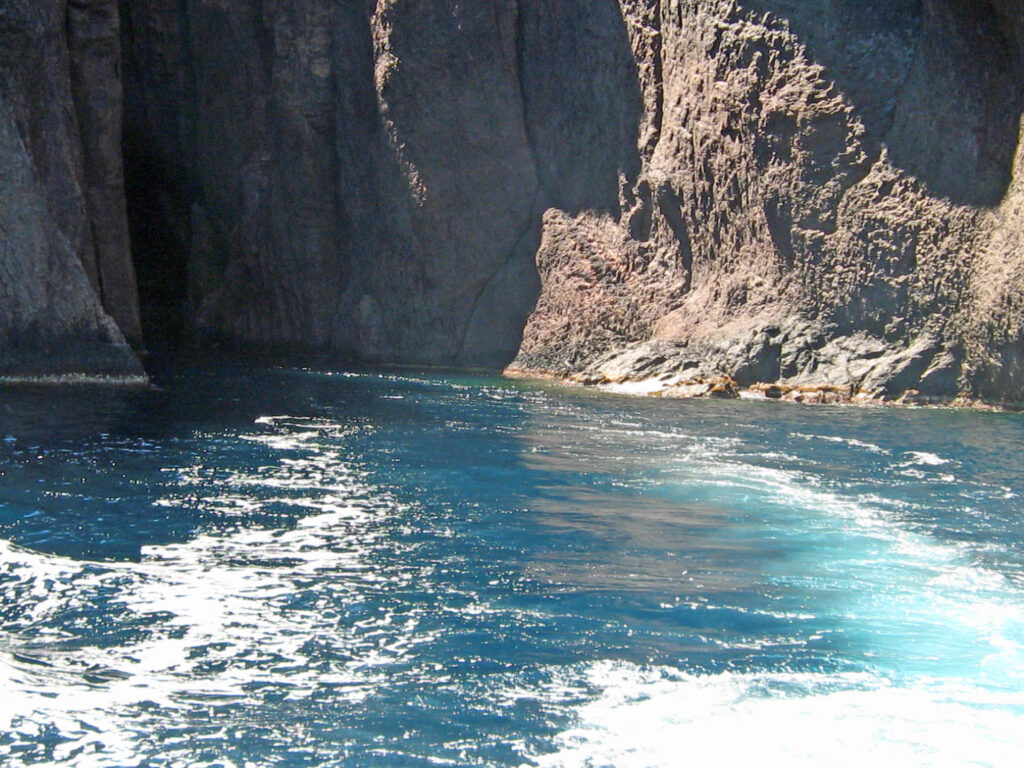 Autotour en Corse Grotte marine