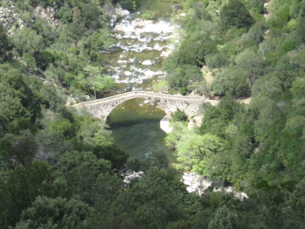 Autotour en Corse Pont génois gorges de Spelunca