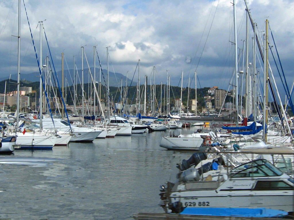 Autotour en Corse Port de plaisance d'Ajaccio