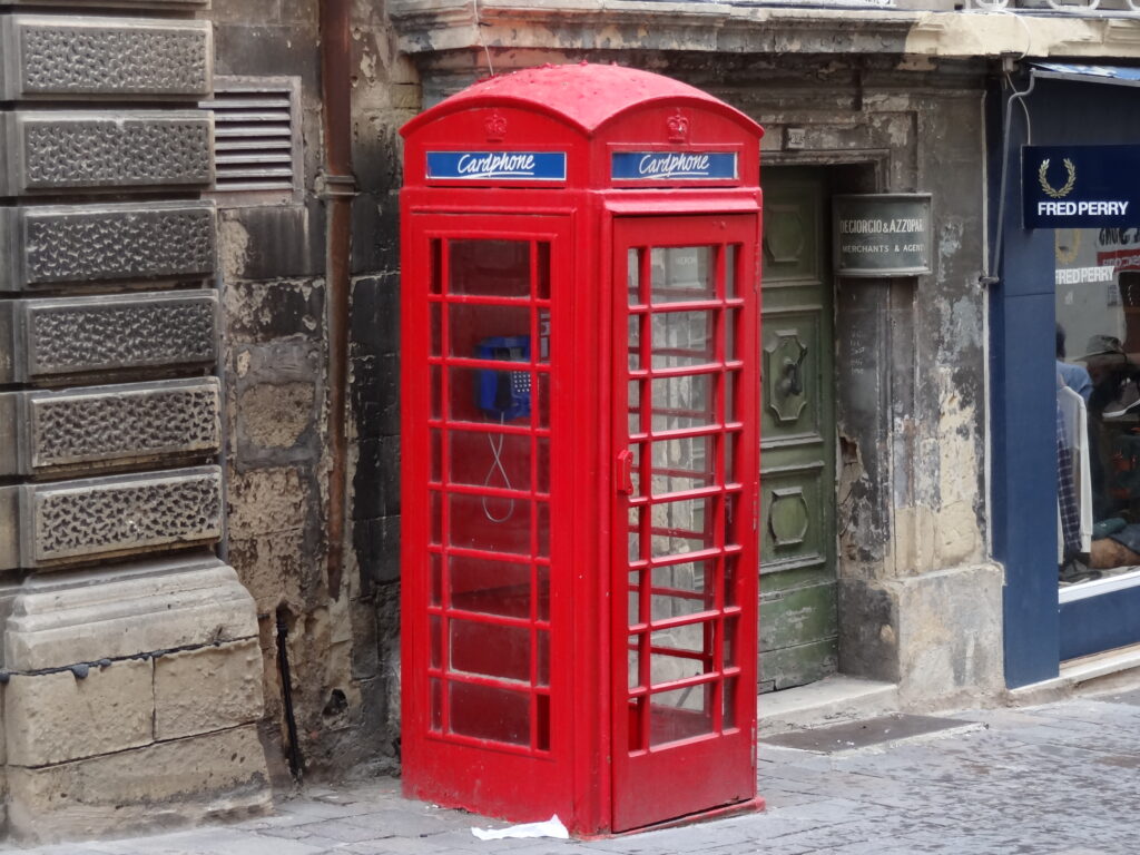 Découvrir les îles de Malte & Gozo Cabine téléphonique
