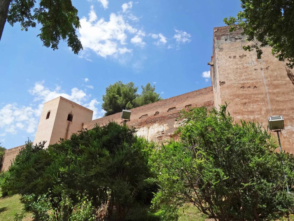 Visite guidée de l'Alhambra à Grenade : Les remparts de l'Alcazaba