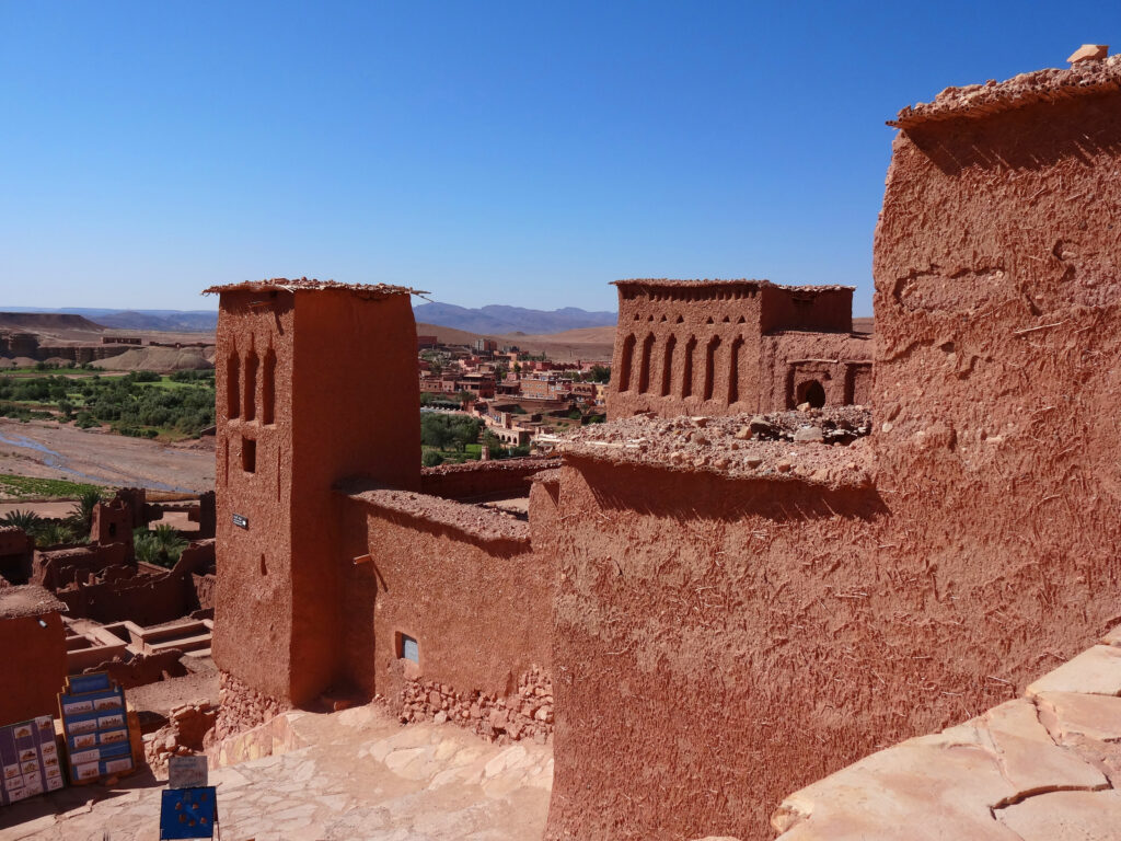Maroc : road trip inoubliable Tours carrées en pisé d'Aït Ben Haddou