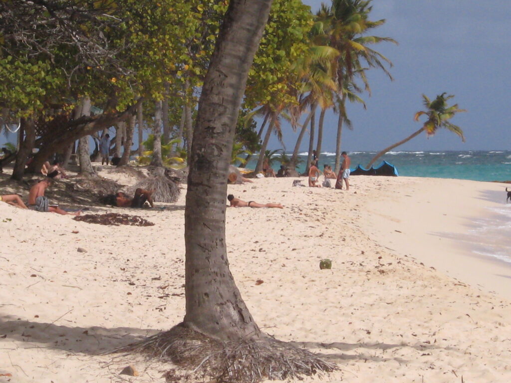 Que faire sur l'ile des Saintes en Guadeloupe Plage de Pompière