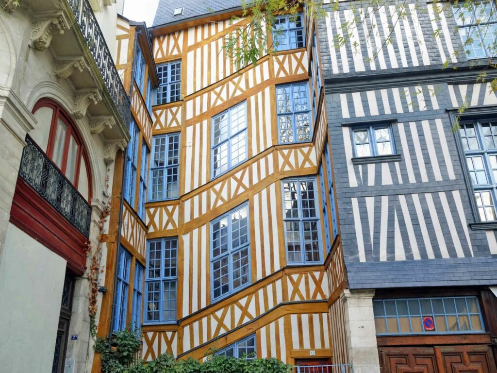 Visite guidée de Rouen : La maison penchée 