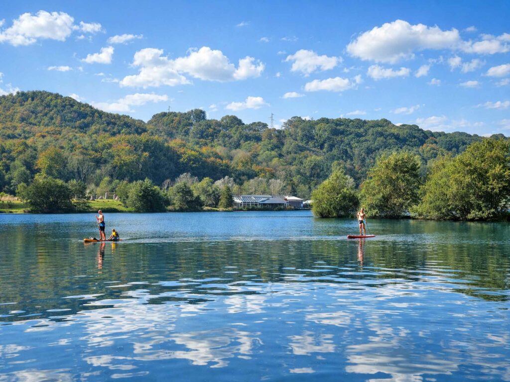 Que faire au Lac de Caniel : Stand-up paddle sur le lac de Caniel