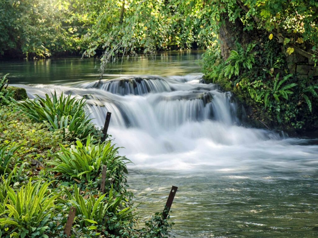 Que faire au Lac de Caniel : cascade sur la Durdent