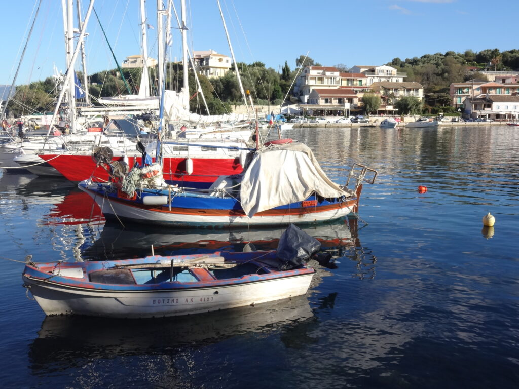 Visiter l'île de Cor(fou Le port de Syvota