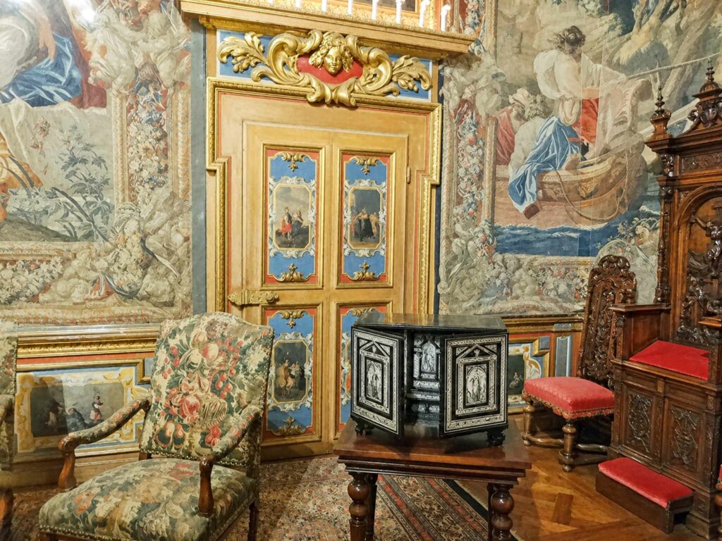 Visiter le Château de Cheverny : la chambre du roi