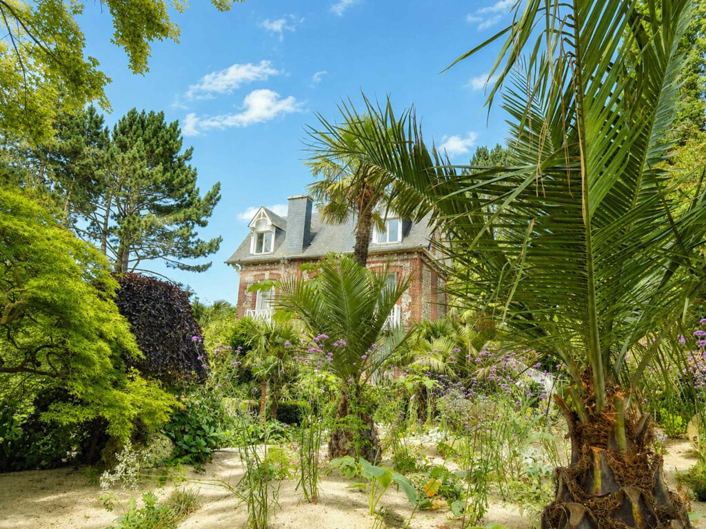 Découvrer le Jardin Agapanthe : plaine de sable
