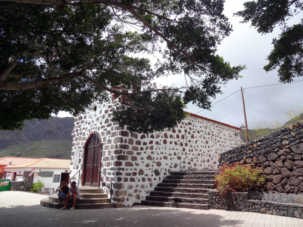 Une semaine à Tenerife Eglise en pierre de lave de Masca