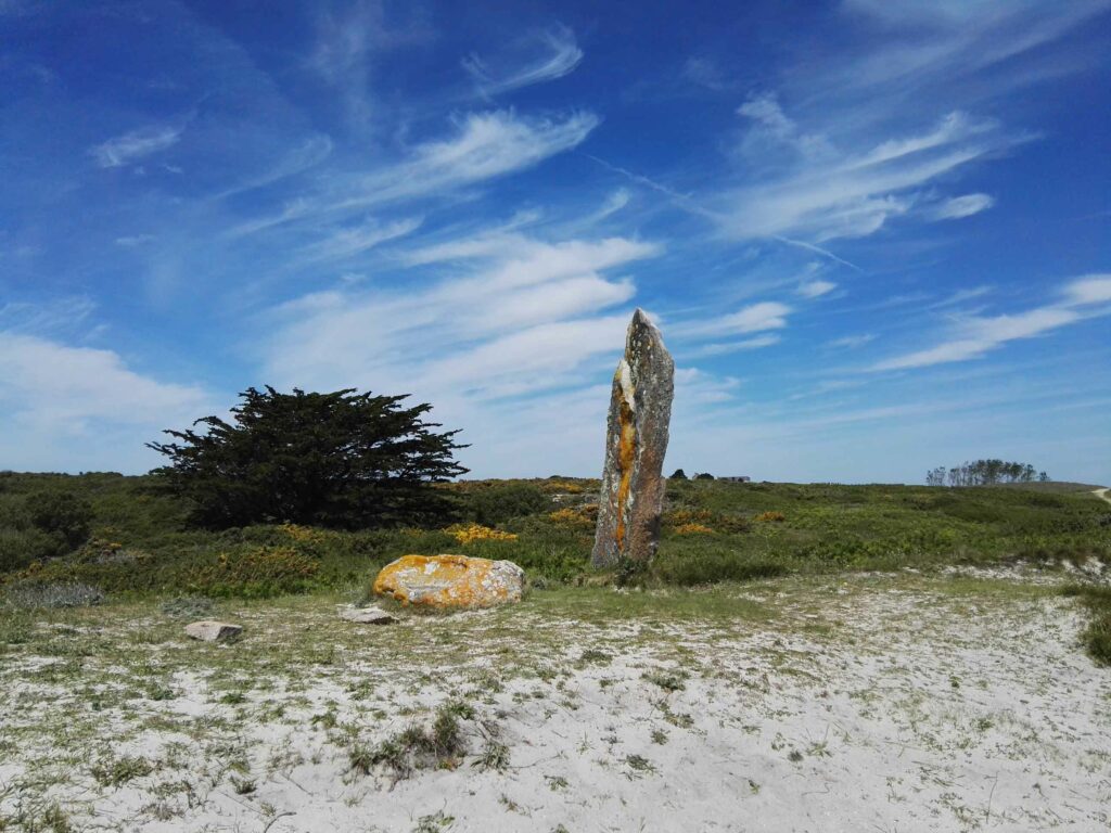Que voir et faire à Hoëdic : Megalithe de la Vierge sur l'île d'Hoëdic