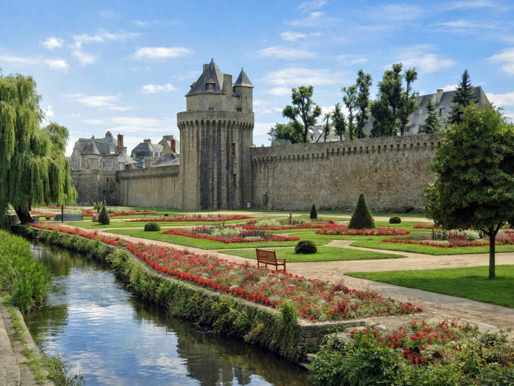 Road-trip dans le Morbihan : Vannes, les remparts et la tour du Connétable
