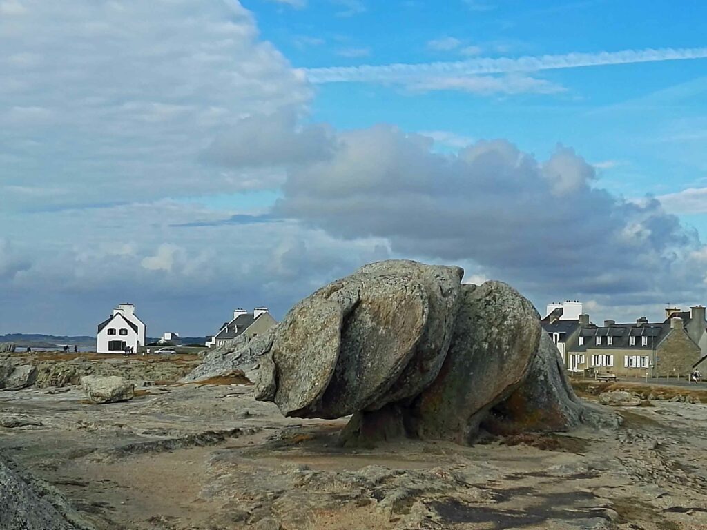 Découvrir le pays bigouden : Les rochers de Saint-Guénolé, le rhinocéros