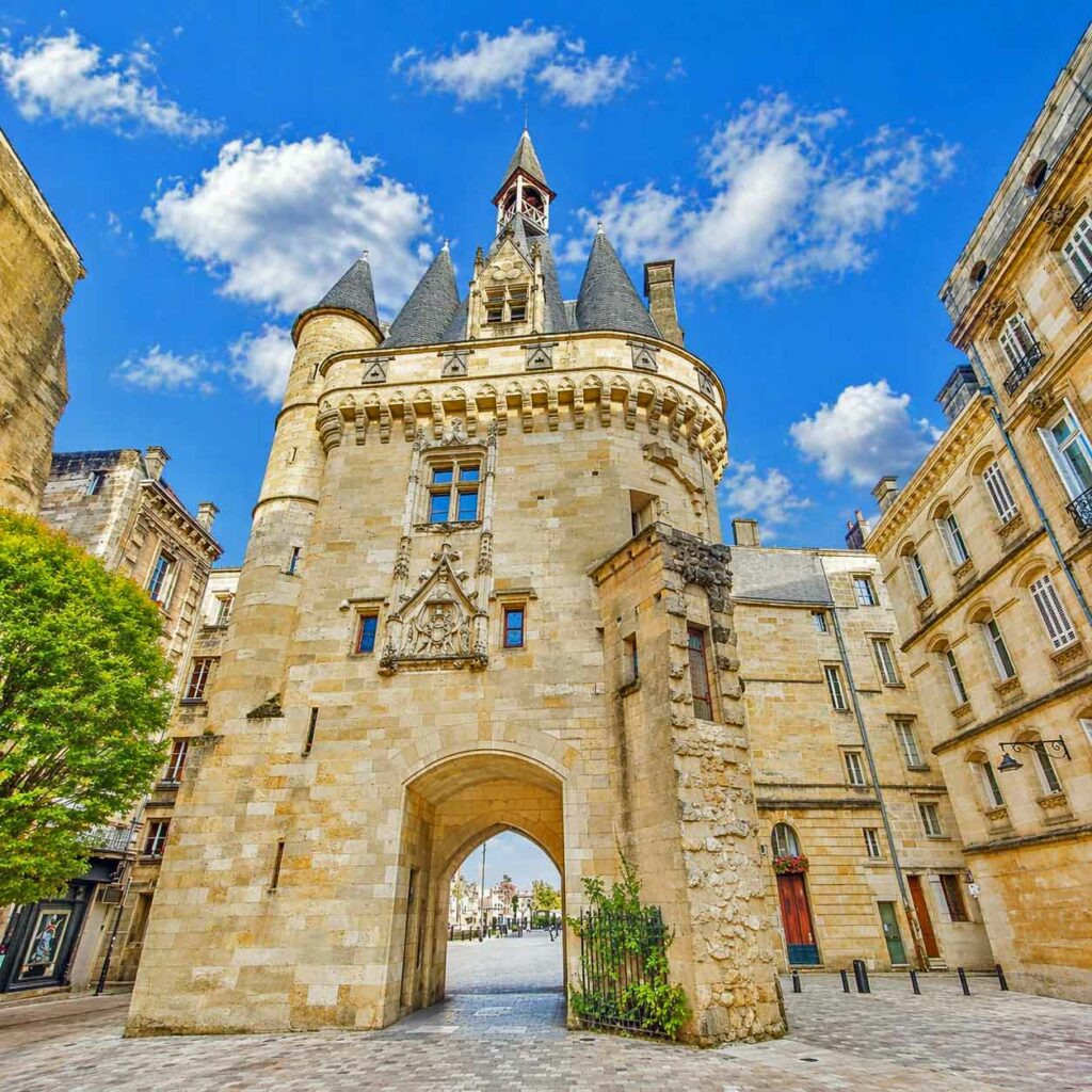 Que découvrir à Bordeaux : la Porte Cailhau