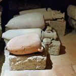 Que découvrir à Bordeaux : Amphores sépulture crypte basilique Saint-Seurin