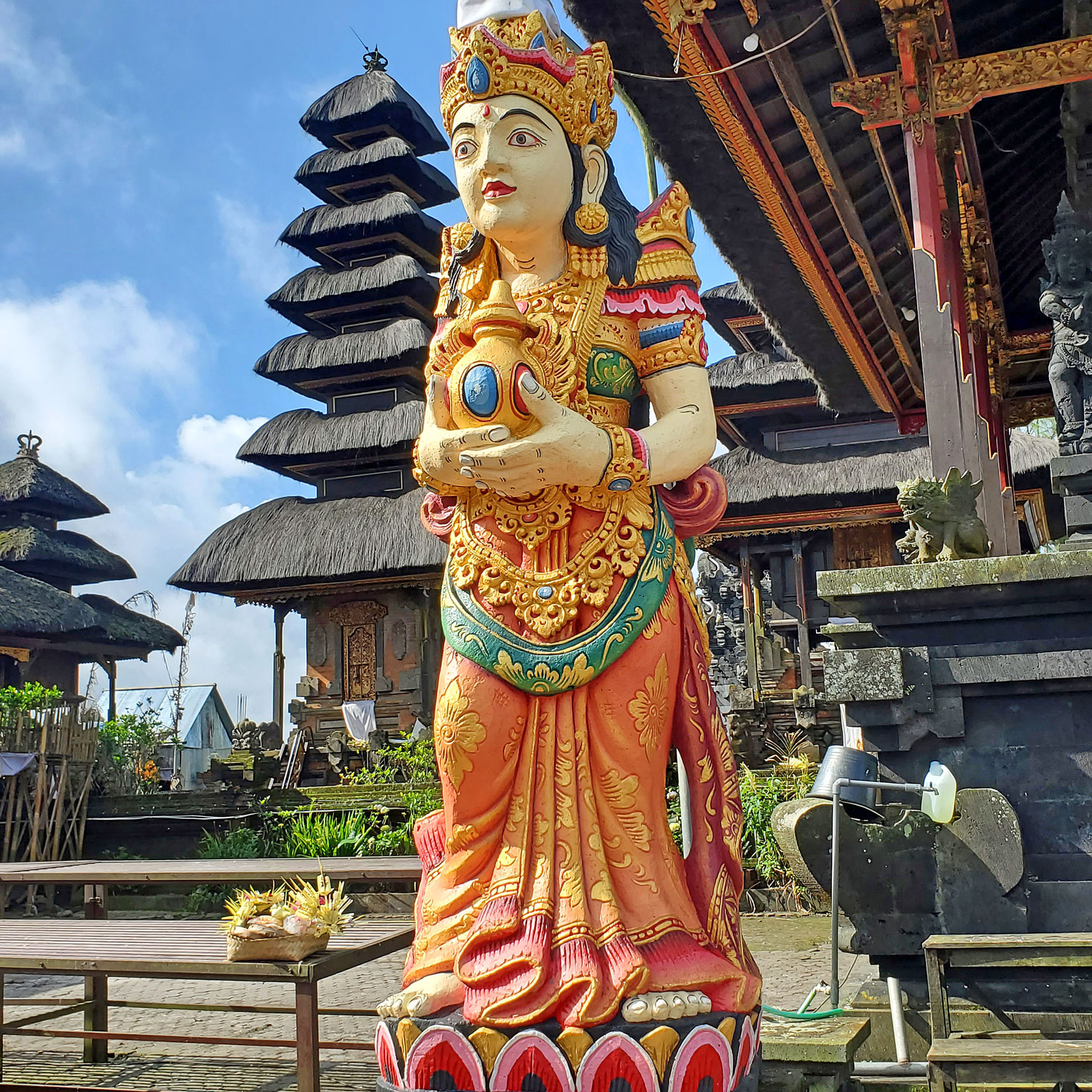 Que visiter à Bali en 10 jours. Déesse Dewi Danu à Ulun Danu Batur