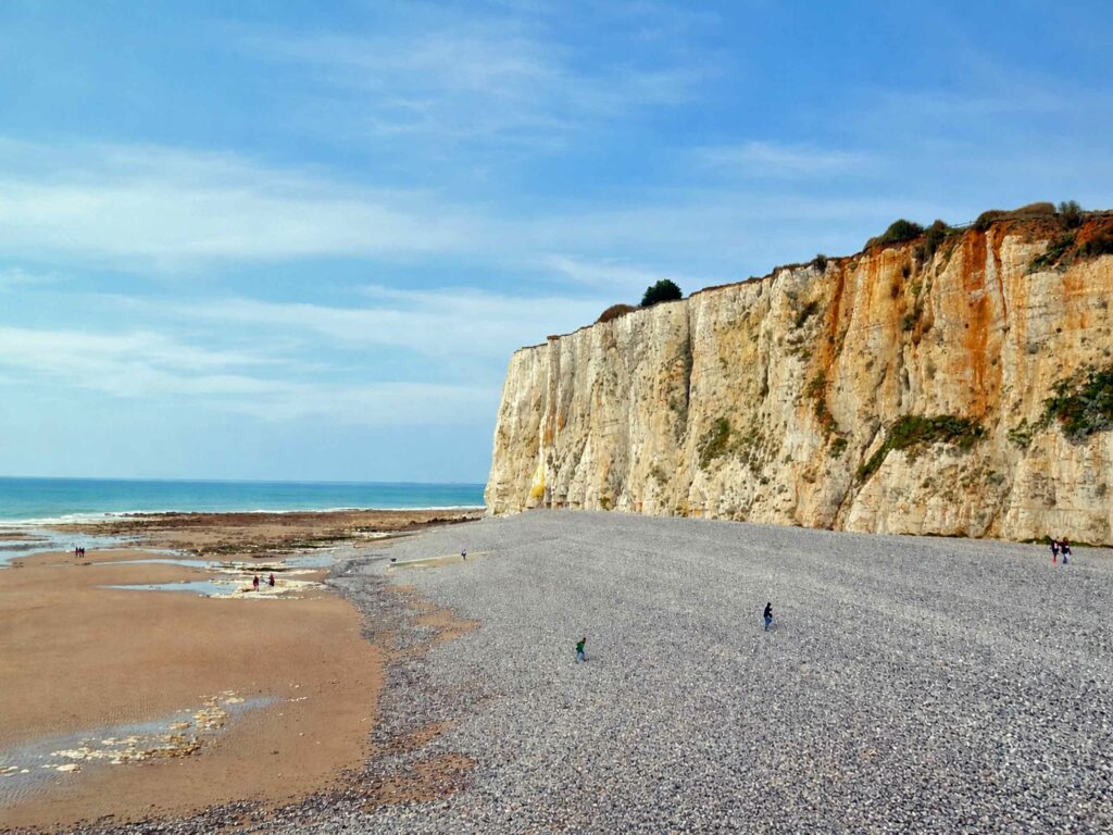 Découvrez la Baie de Somme : Falaise de craie et plage à Mers-les-Bains